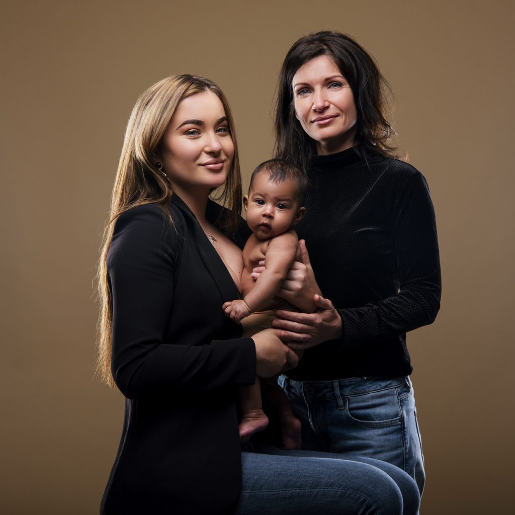 Newborn baby fotoshoot fotograaf Groningen vier generaties