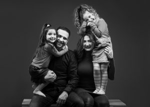 familie fotoshoot, fotoshoot familie studio Groningen, fotograaf familie fotoshoot Groningen