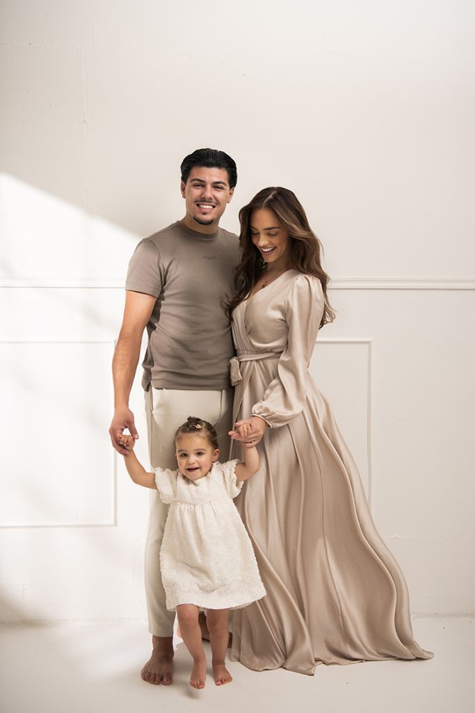 Familie fotoshoot glamour, wapperende jurk Groningen
